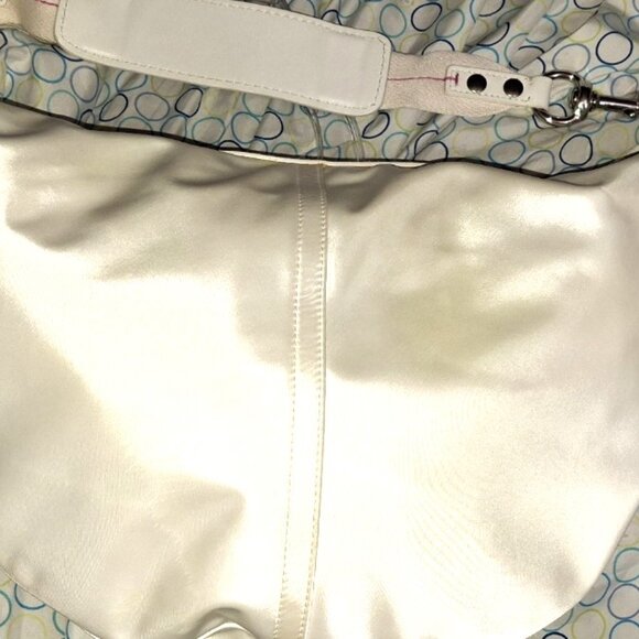 COACH AUTHENTIC WHITE HAMPTON HOBO IN EXCELLENT CLEAN CONDITION - Picture 6 of 7